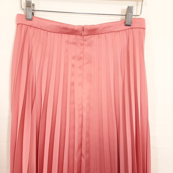 NWT J.Crew Pink Satin Pleated Midi Skirt Size 4 Petite - Picture 4 of 9